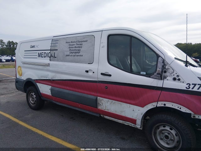 45661658 :رقم المزاد ، 1FTSW2YM0FKA51859 vin ، 2015 Ford Transit-350 مزاد بيع