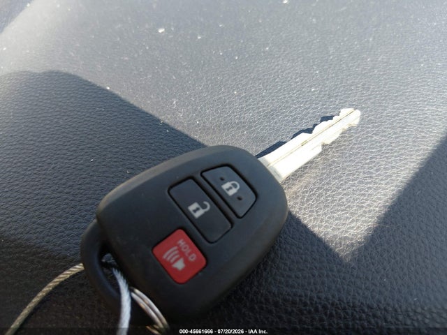 Продажа на аукционе авто 2024 Toyota Corolla Cross L, vin: 7MUAAAAG3RV106011, номер лота: 45661666