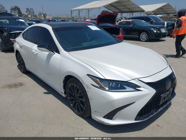 2021 Lexus Es 300h მანქანა იყიდება აუქციონზე, vin: 58ADA1C13MU005088, აუქციონის ნომერი: 45661713