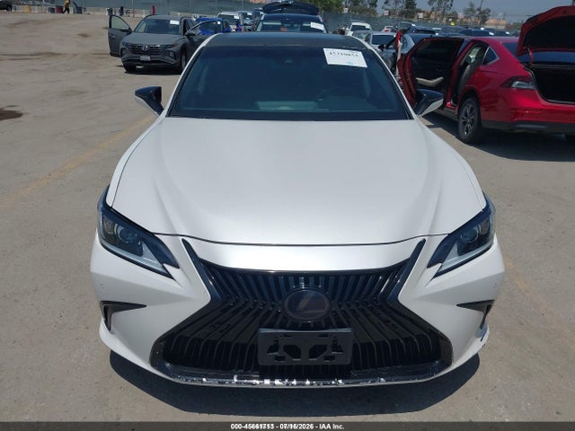 Lexus ES 300H 2021 58ADA1C13MU005088 Image 12
