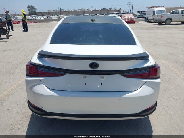 Lexus ES 300H 2021 58ADA1C13MU005088 Image 16