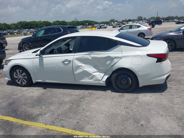Продажа на аукционе авто 2020 Nissan Altima S Fwd, vin: 1N4BL4BV3LC113899, номер лота: 45661743