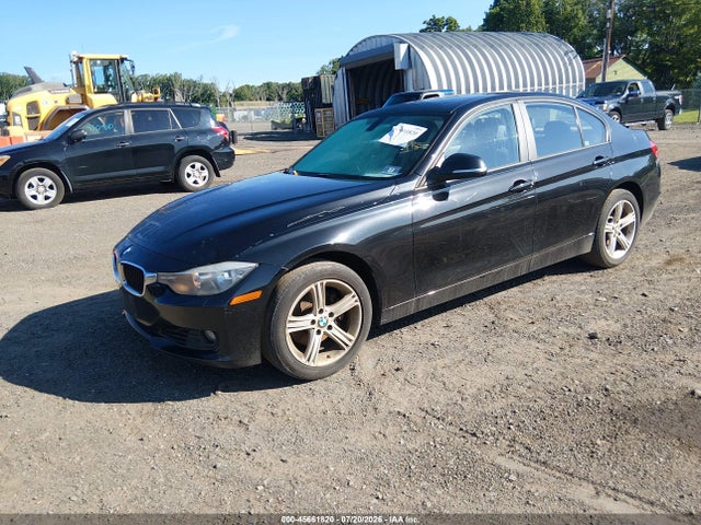 45661820 :رقم المزاد ، WBA3B3C50DF542344 vin ، 2013 Bmw 328i Xdrive مزاد بيع