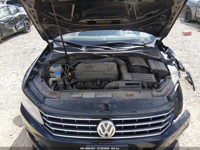 2017 Volkswagen Passat 1.8t Se მანქანა იყიდება აუქციონზე, vin: 1VWBT7A3XHC077290, აუქციონის ნომერი: 45661821
