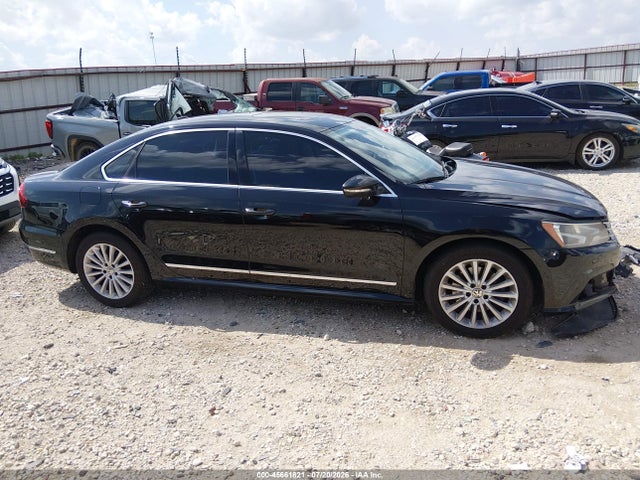 2017 Volkswagen Passat 1.8t Se მანქანა იყიდება აუქციონზე, vin: 1VWBT7A3XHC077290, აუქციონის ნომერი: 45661821