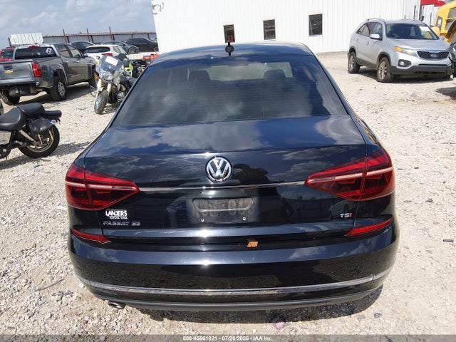 2017 Volkswagen Passat 1.8t Se მანქანა იყიდება აუქციონზე, vin: 1VWBT7A3XHC077290, აუქციონის ნომერი: 45661821