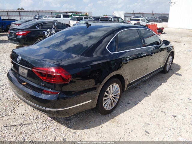 2017 Volkswagen Passat 1.8t Se მანქანა იყიდება აუქციონზე, vin: 1VWBT7A3XHC077290, აუქციონის ნომერი: 45661821