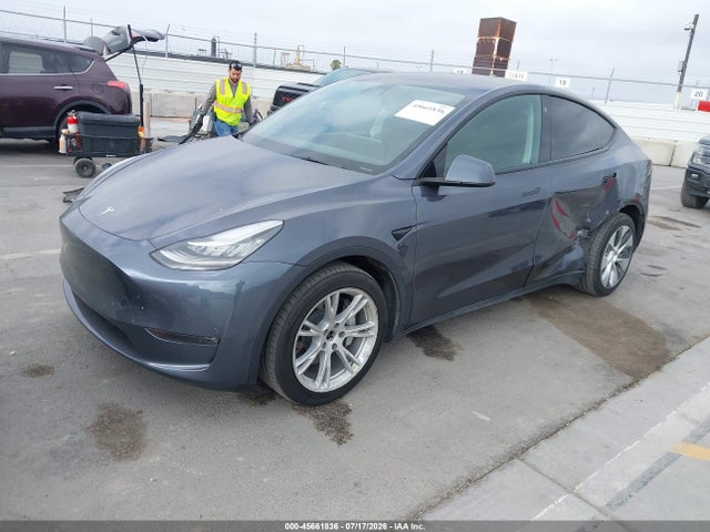 Auction sale of the 2022 Tesla Model Y Long Range Dual Motor All-wheel Drive, vin: 7SAYGDEE1NF427662, lot number: 45661836