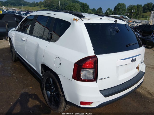 45661848 :رقم المزاد ، 1C4NJDEB4FD357171 vin ، 2015 Jeep Compass Latitude مزاد بيع