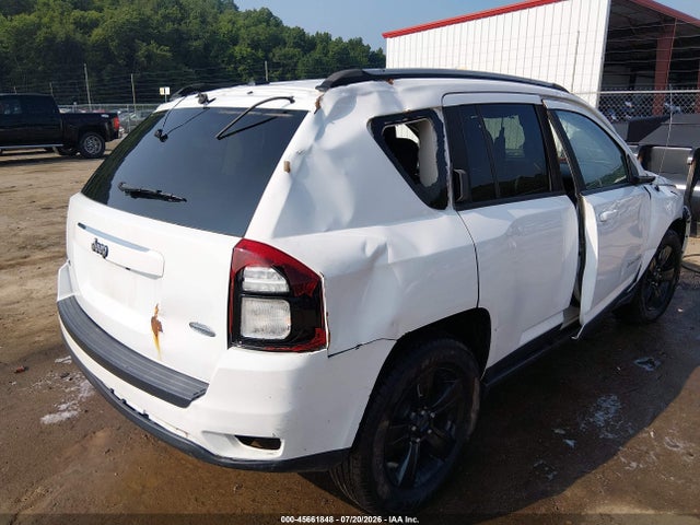 45661848 :رقم المزاد ، 1C4NJDEB4FD357171 vin ، 2015 Jeep Compass Latitude مزاد بيع