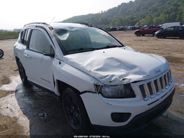 45661848 :رقم المزاد ، 1C4NJDEB4FD357171 vin ، 2015 Jeep Compass Latitude مزاد بيع