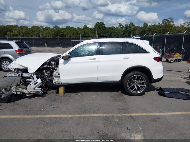 2022 Mercedes-benz Glc 300 4matic Suv მანქანა იყიდება აუქციონზე, vin: W1N0G8EB2NV379803, აუქციონის ნომერი: 45661858
