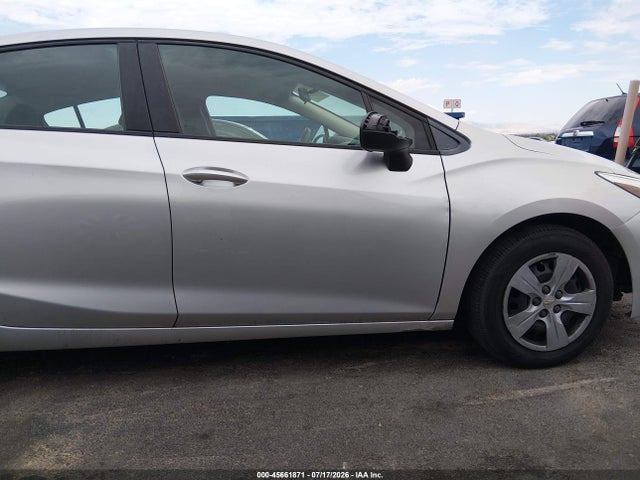 1G1BC5SM0J7174939 Chevrolet Cruze Ls Auto