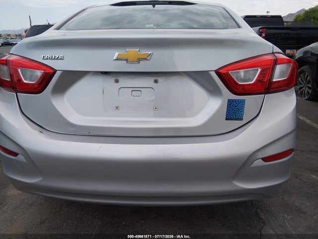 1G1BC5SM0J7174939 Chevrolet Cruze Ls Auto