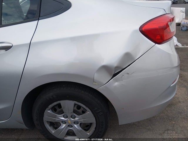1G1BC5SM0J7174939 Chevrolet Cruze Ls Auto