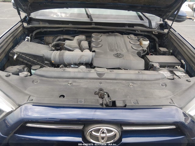 Toyota 4RUNNER SR5 2023 JTEEU5JRXP5294262 Image 10
