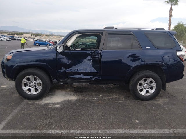 Toyota 4RUNNER SR5 2023 JTEEU5JRXP5294262 Image 14