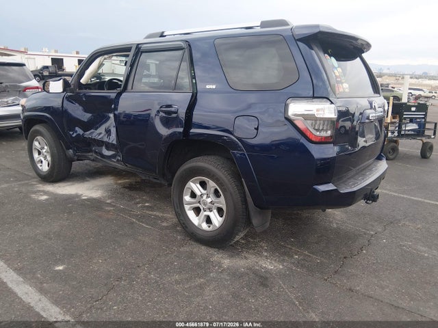 Toyota 4RUNNER SR5 2023 JTEEU5JRXP5294262 Image 3