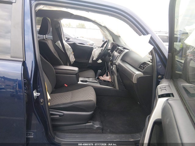 Toyota 4RUNNER SR5 2023 JTEEU5JRXP5294262 Image 5