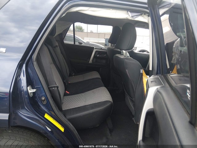 Toyota 4RUNNER SR5 2023 JTEEU5JRXP5294262 Image 8