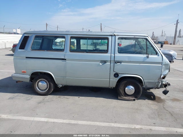 1987 Volkswagen Vanagon Bus მანქანა იყიდება აუქციონზე, vin: WV2YB0254HH070444, აუქციონის ნომერი: 45661985