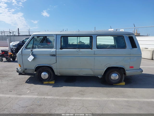 1987 Volkswagen Vanagon Bus მანქანა იყიდება აუქციონზე, vin: WV2YB0254HH070444, აუქციონის ნომერი: 45661985