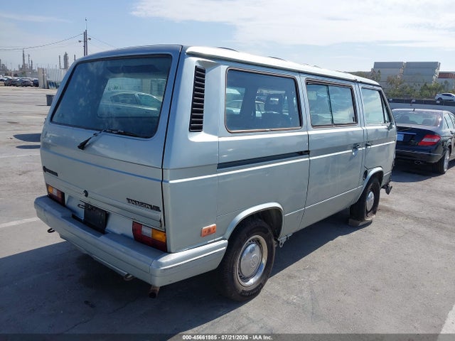 1987 Volkswagen Vanagon Bus მანქანა იყიდება აუქციონზე, vin: WV2YB0254HH070444, აუქციონის ნომერი: 45661985