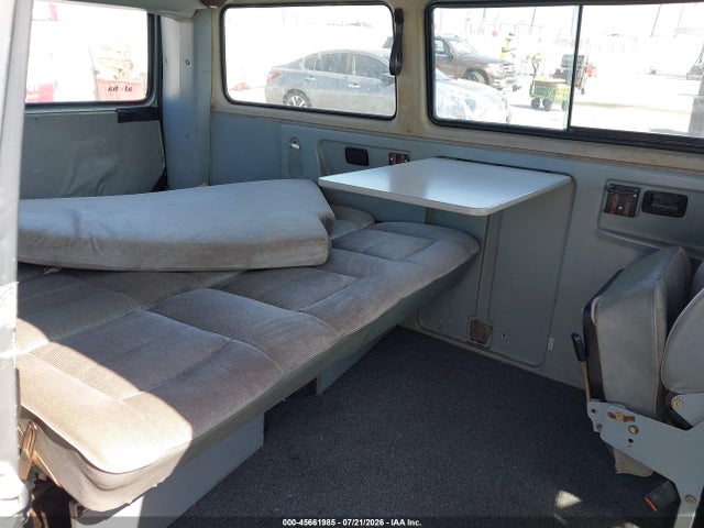1987 Volkswagen Vanagon Bus მანქანა იყიდება აუქციონზე, vin: WV2YB0254HH070444, აუქციონის ნომერი: 45661985