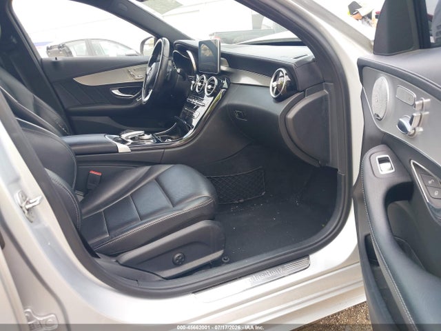 2016 Mercedes-benz C 300 Sport 4matic მანქანა იყიდება აუქციონზე, vin: 55SWF4KB6GU117557, აუქციონის ნომერი: 45662001