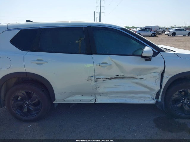 45662078 :رقم المزاد ، 5N1BT3BA4TC785175 vin ، 2026 Nissan Rogue Sv مزاد بيع