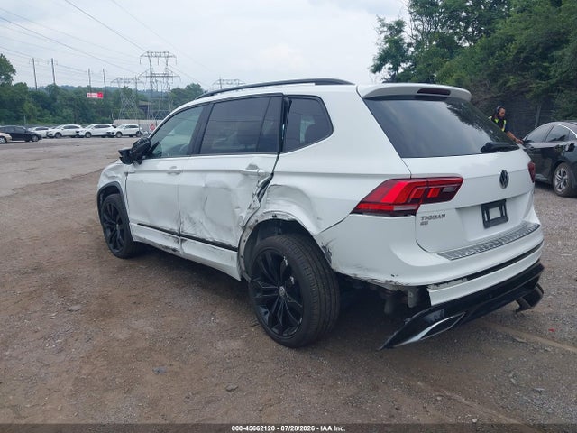 3VV2B7AX3MM127658 Volkswagen Tiguan 2.0t Se/2.0t Se R-line Black/2.0t Sel