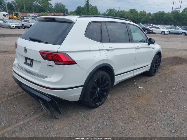 3VV2B7AX3MM127658 Volkswagen Tiguan 2.0t Se/2.0t Se R-line Black/2.0t Sel