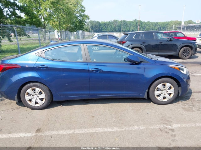 Продажа на аукционе авто 2016 Hyundai Elantra Se, vin: 5NPDH4AE4GH749652, номер лота: 45662119