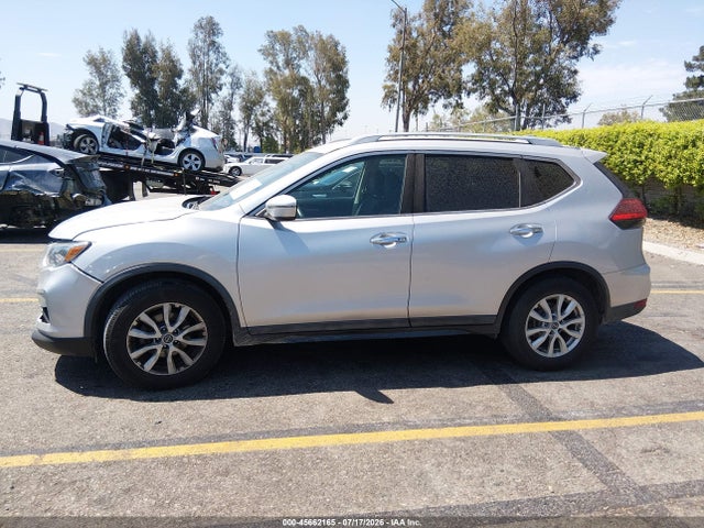 Nissan ROGUE SV 2017 5N1AT2MT2HC746404 Image 14