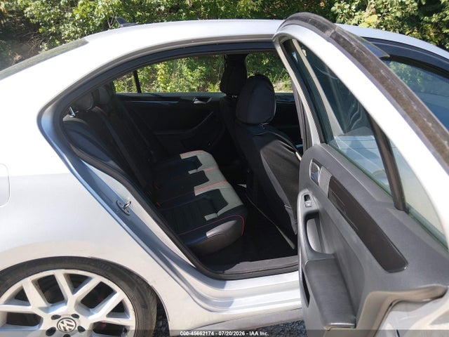Продажа на аукционе авто 2014 Volkswagen Jetta Gli Edition 30 W/nav, vin: 3VW4T7AJ6EM275642, номер лота: 45662174