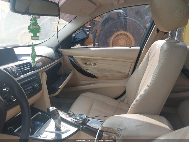 2014 Bmw 328i Xdrive მანქანა იყიდება აუქციონზე, vin: WBA3B3C56EJ982177, აუქციონის ნომერი: 45662279