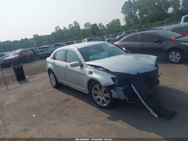 45662301 :رقم المزاد ، 1C3CCBABXCN318493 vin ، 2012 Chrysler 200 Lx مزاد بيع
