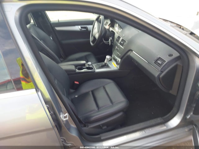 45662306 :رقم المزاد ، WDDGF81X68F194488 vin ، 2008 Mercedes-benz C 300 Luxury 4matic/sport 4matic مزاد بيع