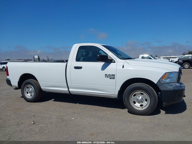 3C6JR7DG4KG504504 RAM 1500 Classic Tradesman 4x4 8&#039; Box