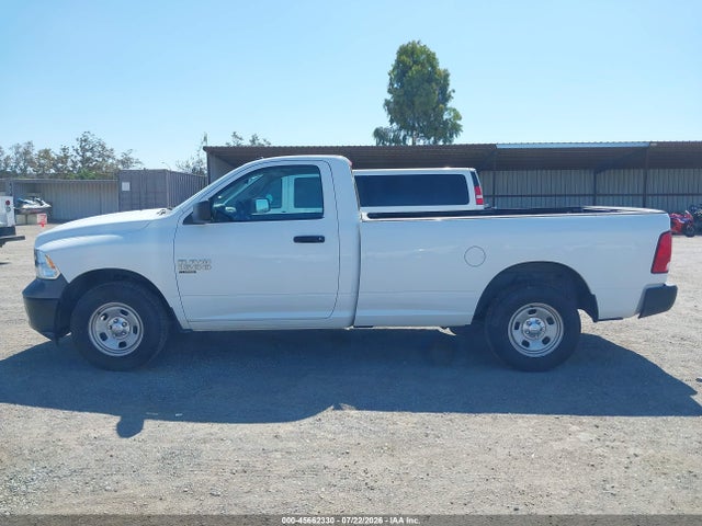 3C6JR7DG4KG504504 RAM 1500 Classic Tradesman 4x4 8&#039; Box