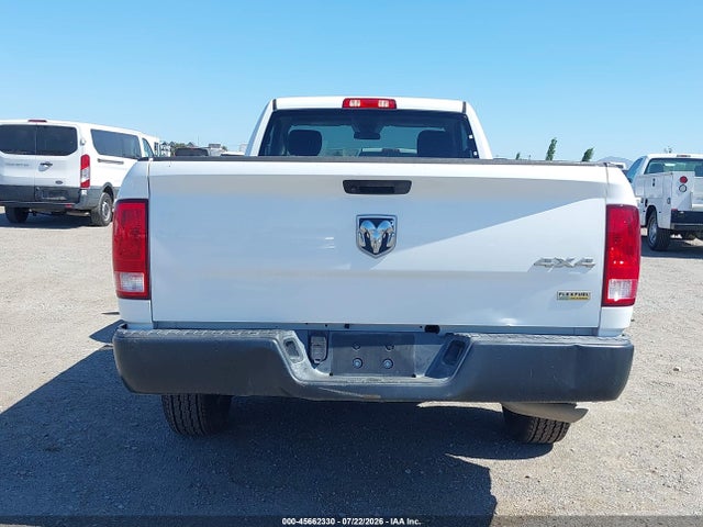 3C6JR7DG4KG504504 RAM 1500 Classic Tradesman 4x4 8&#039; Box