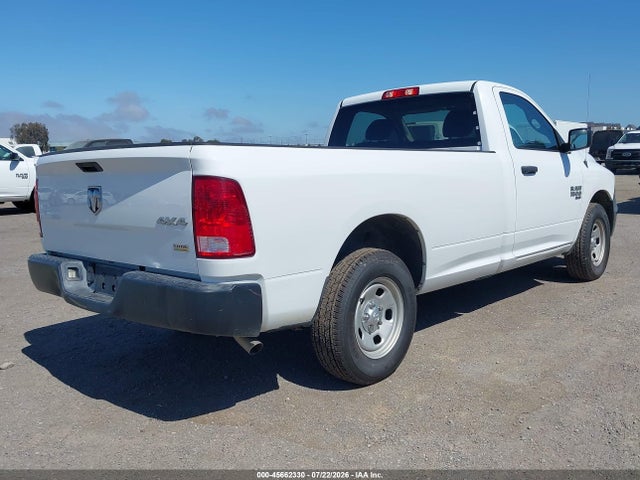 3C6JR7DG4KG504504 RAM 1500 Classic Tradesman 4x4 8&#039; Box