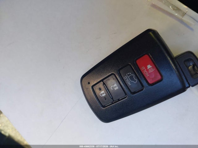 JTMDFREV9GJ073803 Toyota Rav4 Limited