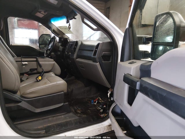 2019 Ford F-550 Chassis Xl მანქანა იყიდება აუქციონზე, vin: 1FDUF5HT6KDA23219, აუქციონის ნომერი: 45662349