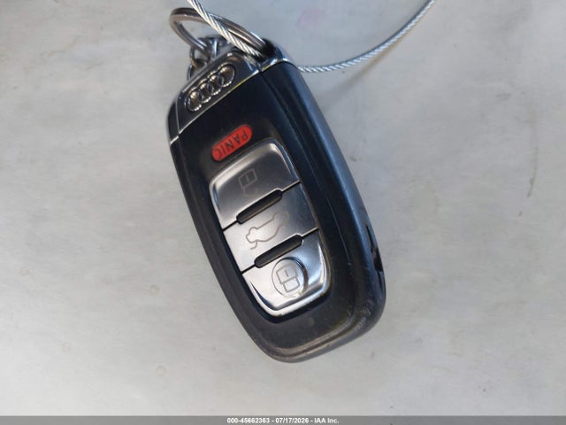 Продажа на аукционе авто 2012 Audi A5 2.0t Premium, vin: WAULFAFH8CN001027, номер лота: 45662363