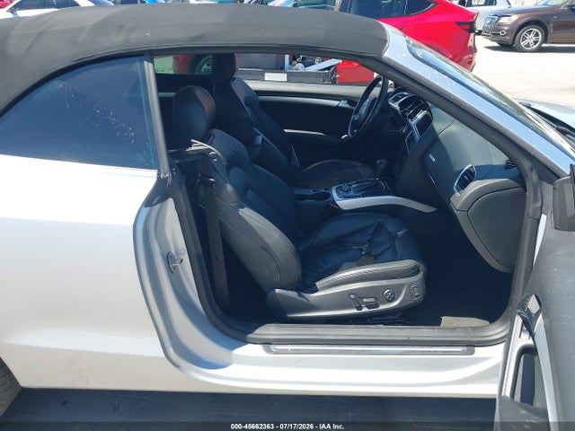 Продажа на аукционе авто 2012 Audi A5 2.0t Premium, vin: WAULFAFH8CN001027, номер лота: 45662363