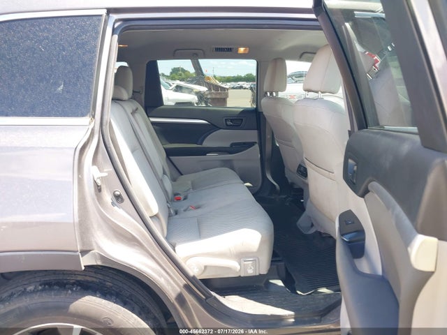 45662372 :رقم المزاد ، 5TDZARFH7HS026741 vin ، 2017 Toyota Highlander Le مزاد بيع