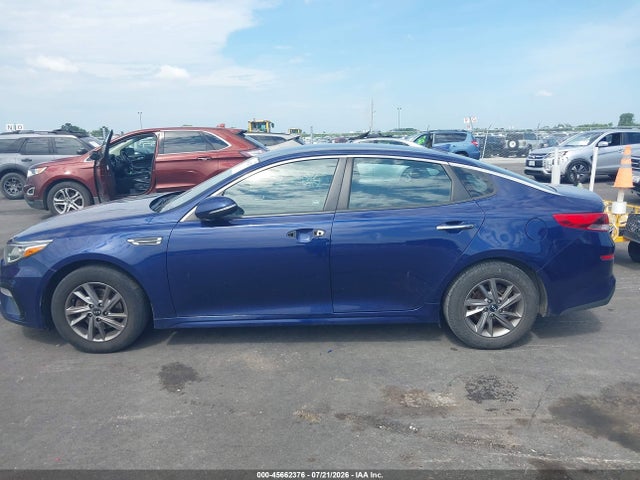 2020 Kia Optima Lx მანქანა იყიდება აუქციონზე, vin: 5XXGT4L37LG384896, აუქციონის ნომერი: 45662376