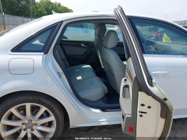 Продаж на аукціоні авто 2014 Audi A4 2.0t Premium, vin: WAUAFAFL7EN018206, номер лоту: 45662379