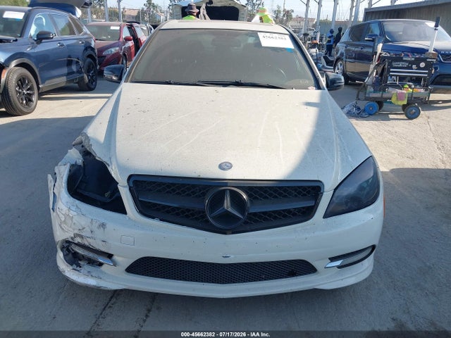 45662382 :رقم المزاد ، WDDGF5EB4BF653568 vin ، 2011 Mercedes-benz C 300 Luxury/sport مزاد بيع